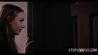 Tini, Kurva, Lányom, Csak Egy Nagy Fasz