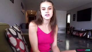 Акажын иктешлен мый палем, мо тудо рвезылан тудо вашталтеш, да, нунылан ӱчым шоненам, тудо мыйын лийшаш сӱретлыме да тудым мемнан йодмынам тудо трахнуть - Idol Ellie