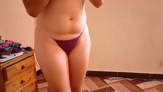 Hot mom fucks me and my penis როდესაც მე სახლში სწავლობს ყველა დღე