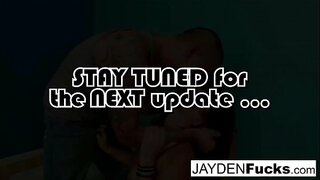 Брюнетка шокшы трахать тӓнгвлӓ доно